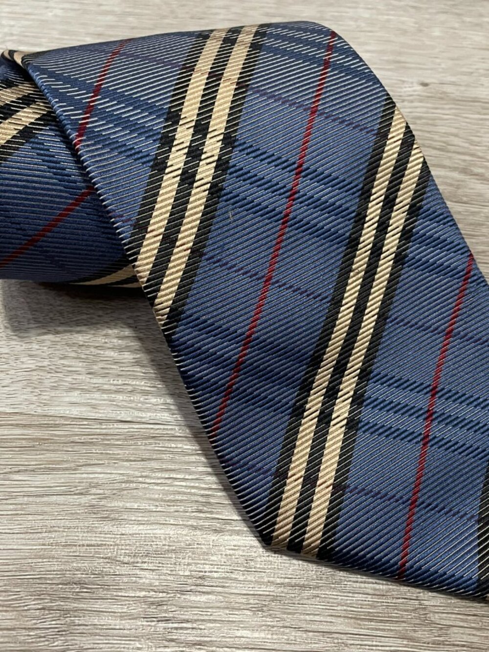Burberry Blue Motif Silk Tie - Picture 9 of 9